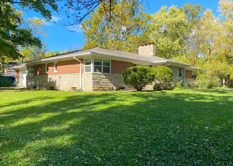 698 E 82nd St, Indianapolis, IN 46240
