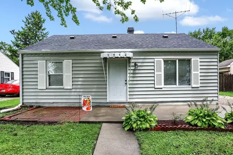 1712 E 25th St, Muncie, IN 47302