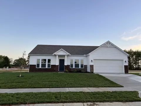 2033 Heron Dr, Seymour, IN 47274