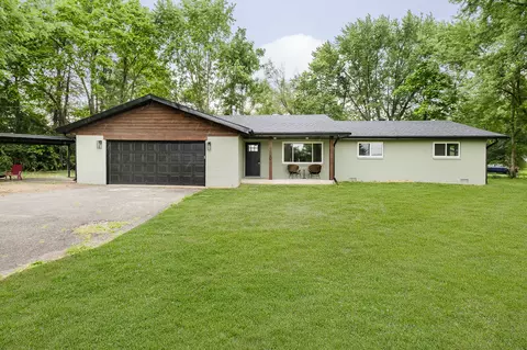 6220 Clydes Rd, Indianapolis, IN 46268