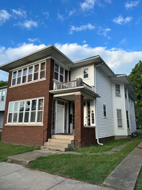 1033 N 7th St, Terre Haute, IN 47807