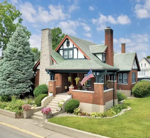 129 N Main St, Batesville, IN 47006