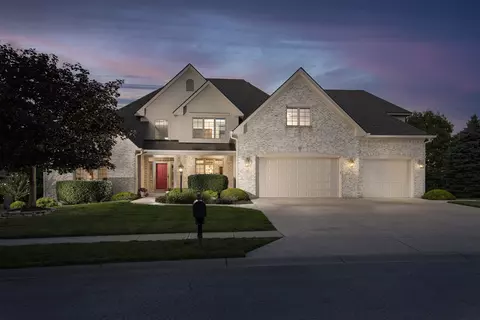 6809 Royal Oakland Pl, Indianapolis, IN 46236