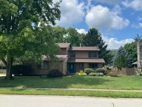 9950 Bridger Dr E, Carmel, IN 46033