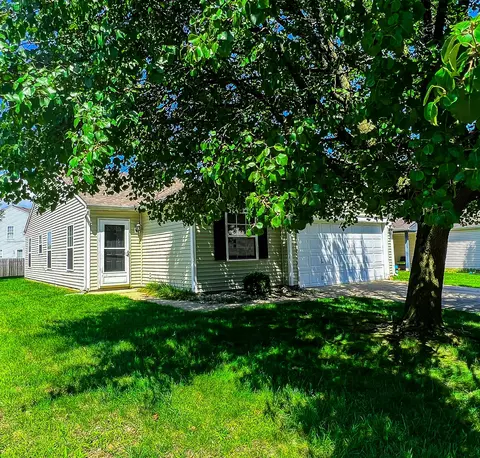 8944 Poppy Ln, Indianapolis, IN 46231