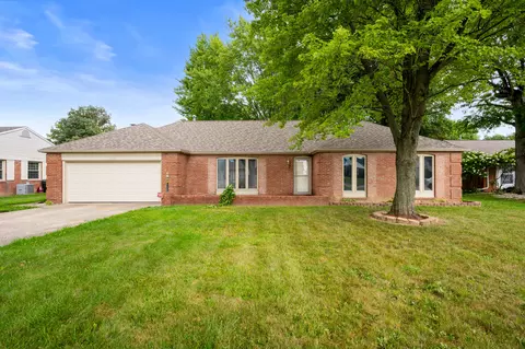3928 Laurel Ln, Anderson, IN 46011