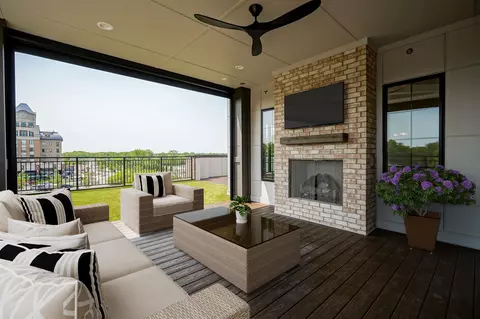 705 Livingstone Dr #400, Carmel, IN 46032