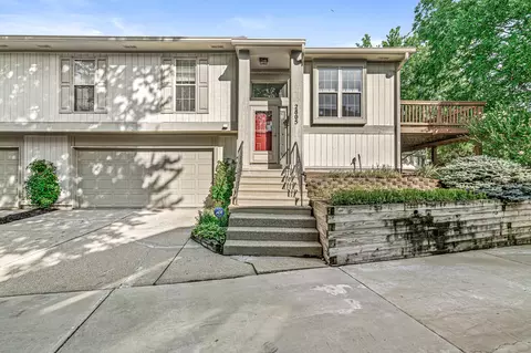 2805 Lakeshire Ln, Indianapolis, IN 46268