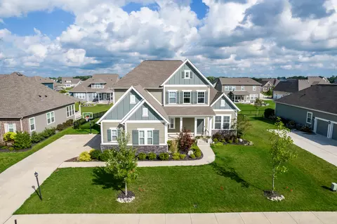 3767 Idlewind Dr, Westfield, IN 46074