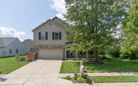 5806 Mill Oak Dr, Noblesville, IN 46062
