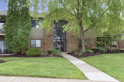 4331 Village Parkway Cir W, Indianapolis, IN 46254