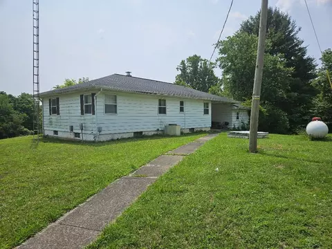 368 Kozy Fireplace Rd, Mitchell, IN 47446