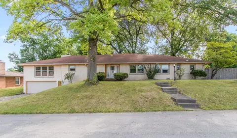 1010 Fieldcrest Ln, Anderson, IN 46016