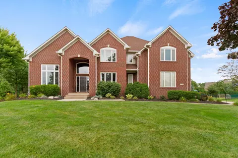 10749 English Oaks Dr, Carmel, IN 46032