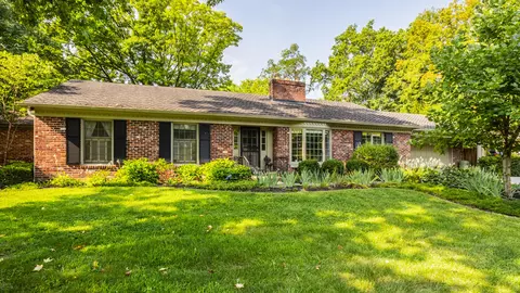 455 Pennridge Dr, Indianapolis, IN 46240