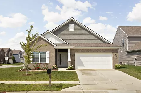 5908 Meadowview Dr, Whitestown, IN 46075