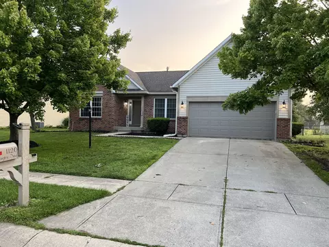 1120 Barrington Dr, Greenwood, IN 46143