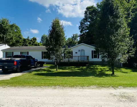 2309 Deer Creek Dr, Greencastle, IN 46135