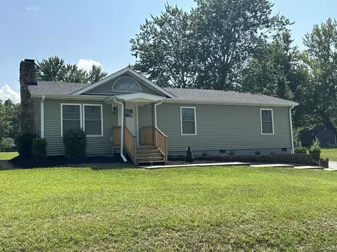2463 Buckingham Dr, North Vernon, IN 47265