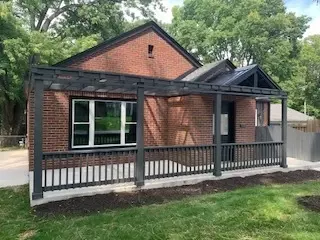10 Adams St, Danville, IN 46122