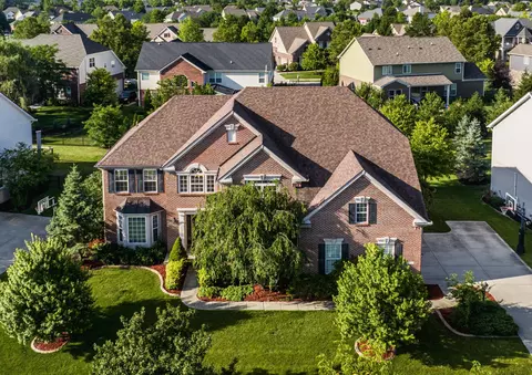 2567 Twin Lakes Dr, Westfield, IN 46074