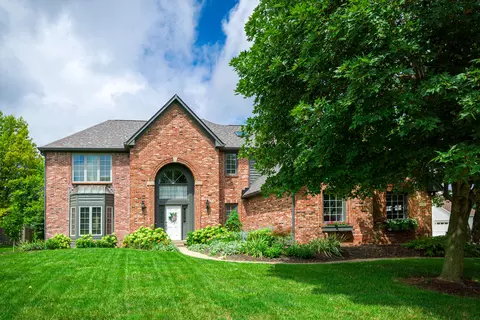 1530 Continental Dr, Zionsville, IN 46077