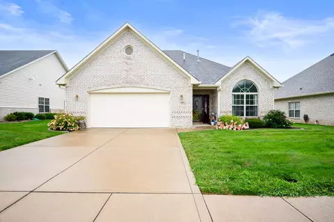 1717 Fairfield Cir, Greenfield, IN 46140