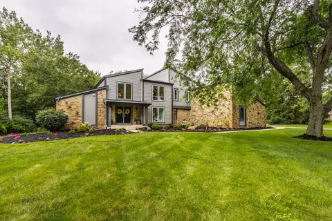 10712 Torrey Pines Cir, Carmel, IN 46032