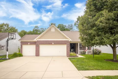 3070 Parkview Dr, Columbus, IN 47201