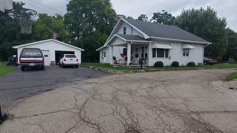 417 E Warrick St, Knightstown, IN 46148