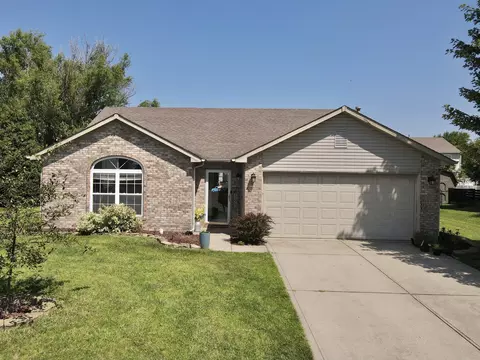 36 Sebring Ct, Whiteland, IN 46184