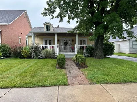 611 1st Ave NE, Carmel, IN 46032