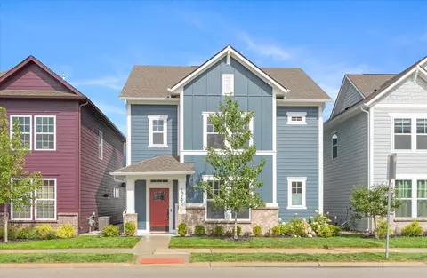 17290 Dovehouse Ln, Westfield, IN 46074