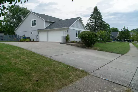 10946 Echo Spring Cir, Indianapolis, IN 46236