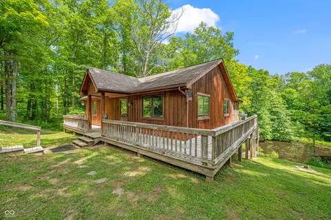 4065 Clay Lick Rd, Nashville, IN 47448
