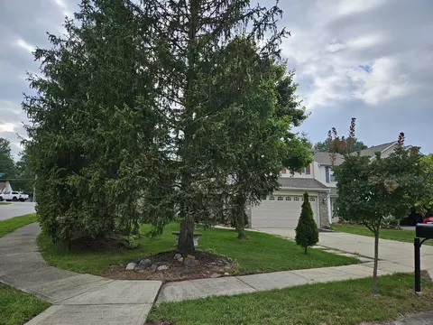 16 Gazebo Dr, Indianapolis, IN 46227