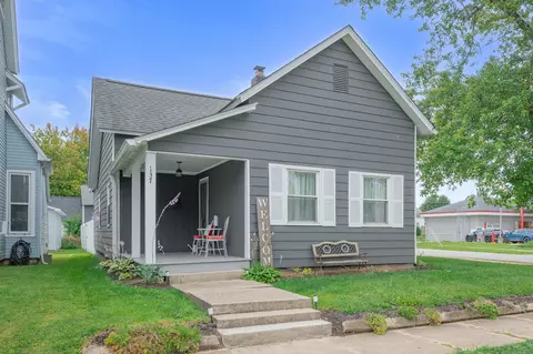 137 W Main St, Knightstown, IN 46148