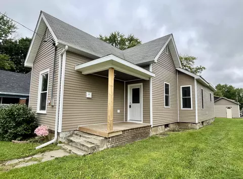 706 W Barner St, Frankfort, IN 46041