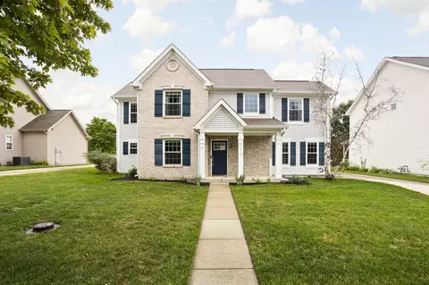 17956 Forreston Oak Dr, Noblesville, IN 46062