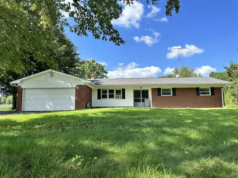 4748 St Rd 234, Ladoga, IN 47954