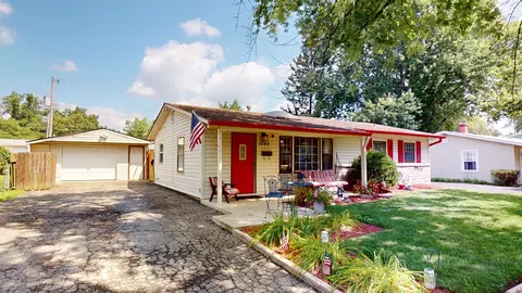 7540 E 50th St, Lawrence, IN 46226