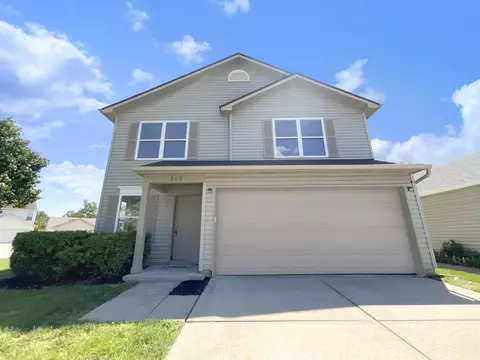 319 Red Tail Ln, Indianapolis, IN 46241