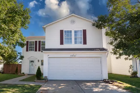 2587 Harvest Moon Dr, Greenwood, IN 46143