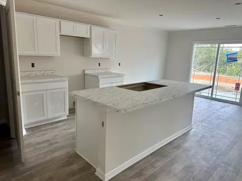 6217 Basden Dr, Indianapolis, IN 46221 photo 4