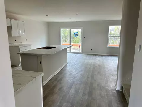6217 Basden Dr, Indianapolis, IN 46221 photo 3