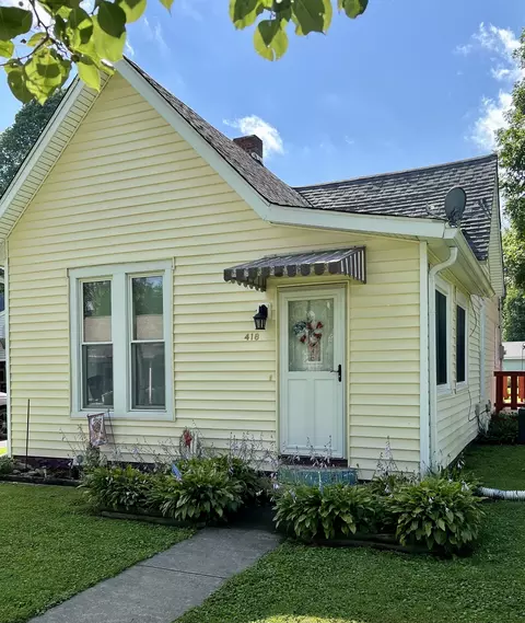 418 N West St, Ladoga, IN 47954