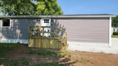 268 E Davis Ave, Universal, IN 47884 photo 3