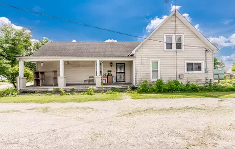 208 Seymour Rd, Crothersville, IN 47229