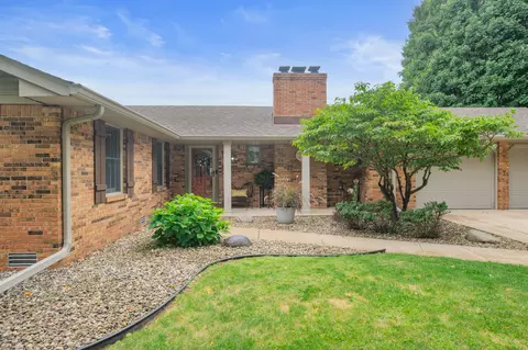 8907 Carriage Ln, Pendleton, IN 46064 photo 3