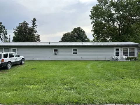 301 S 303 Warren St, West Lebanon, IN 47991